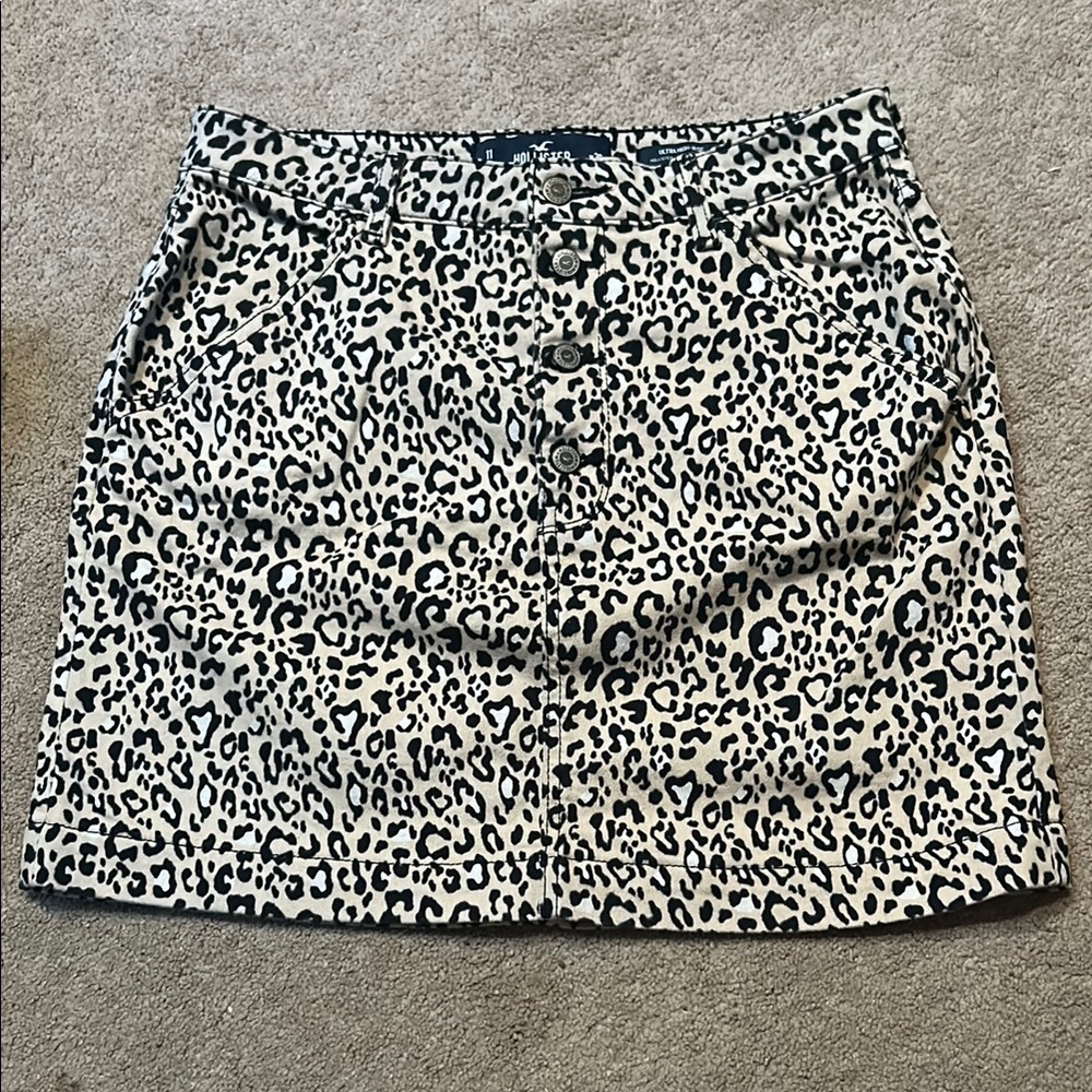 Hollister Black and White A-line Mini Skirt